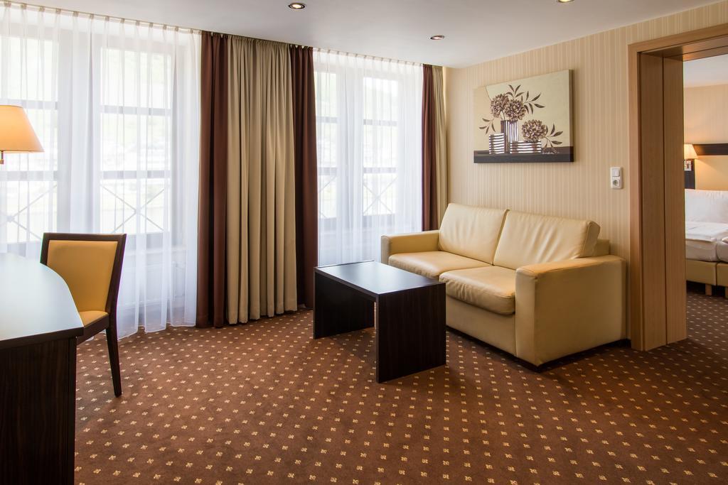 Beim Weinbauer Hotel Кохем Екстериор снимка