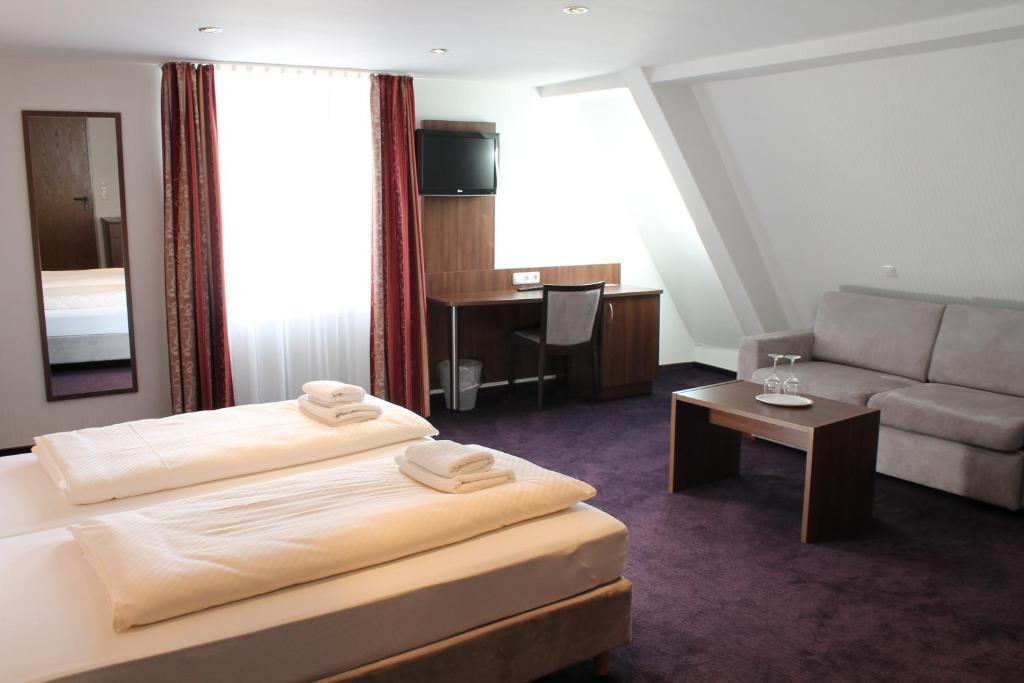 Beim Weinbauer Hotel Кохем Стая снимка
